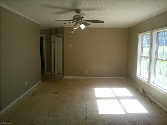 5th image of 2200 E Stadium Dr