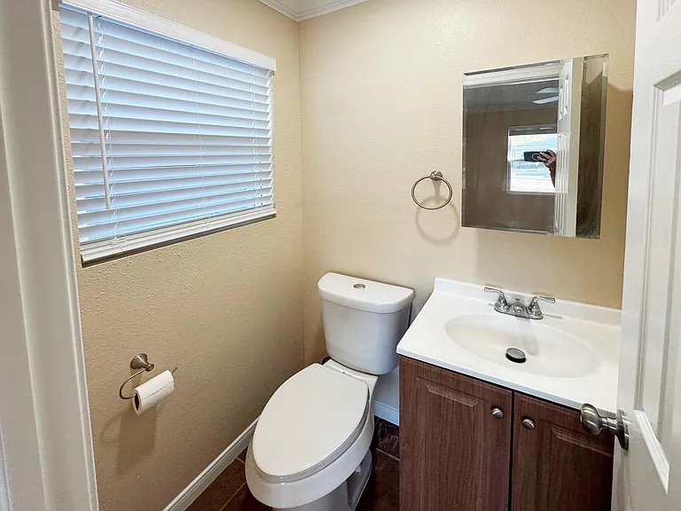 3238 Texas Ave — Photo 10