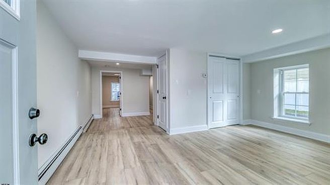 1st image of 129 N New Haven Ave #1