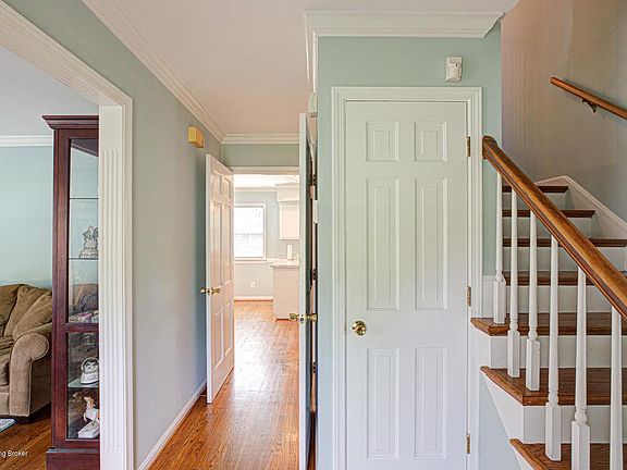 5th image of 10716 Sunderland Pl