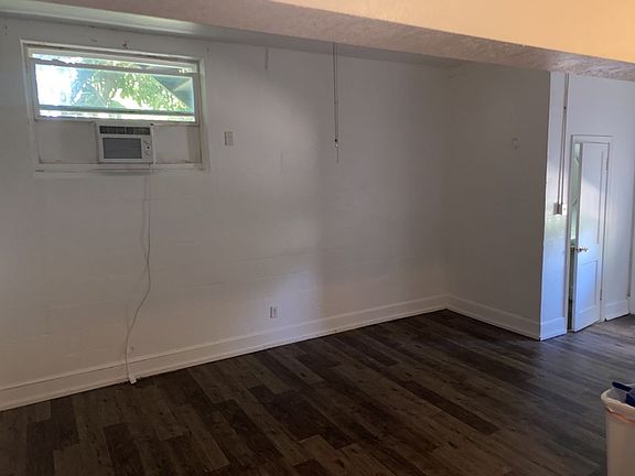 2nd image of 7306 Earlwood Ave #4