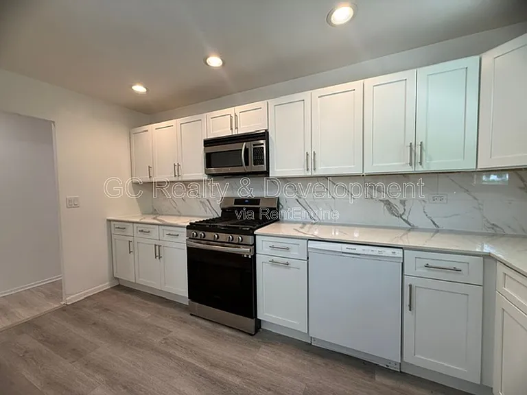 14949 Highland Ave — Photo 8