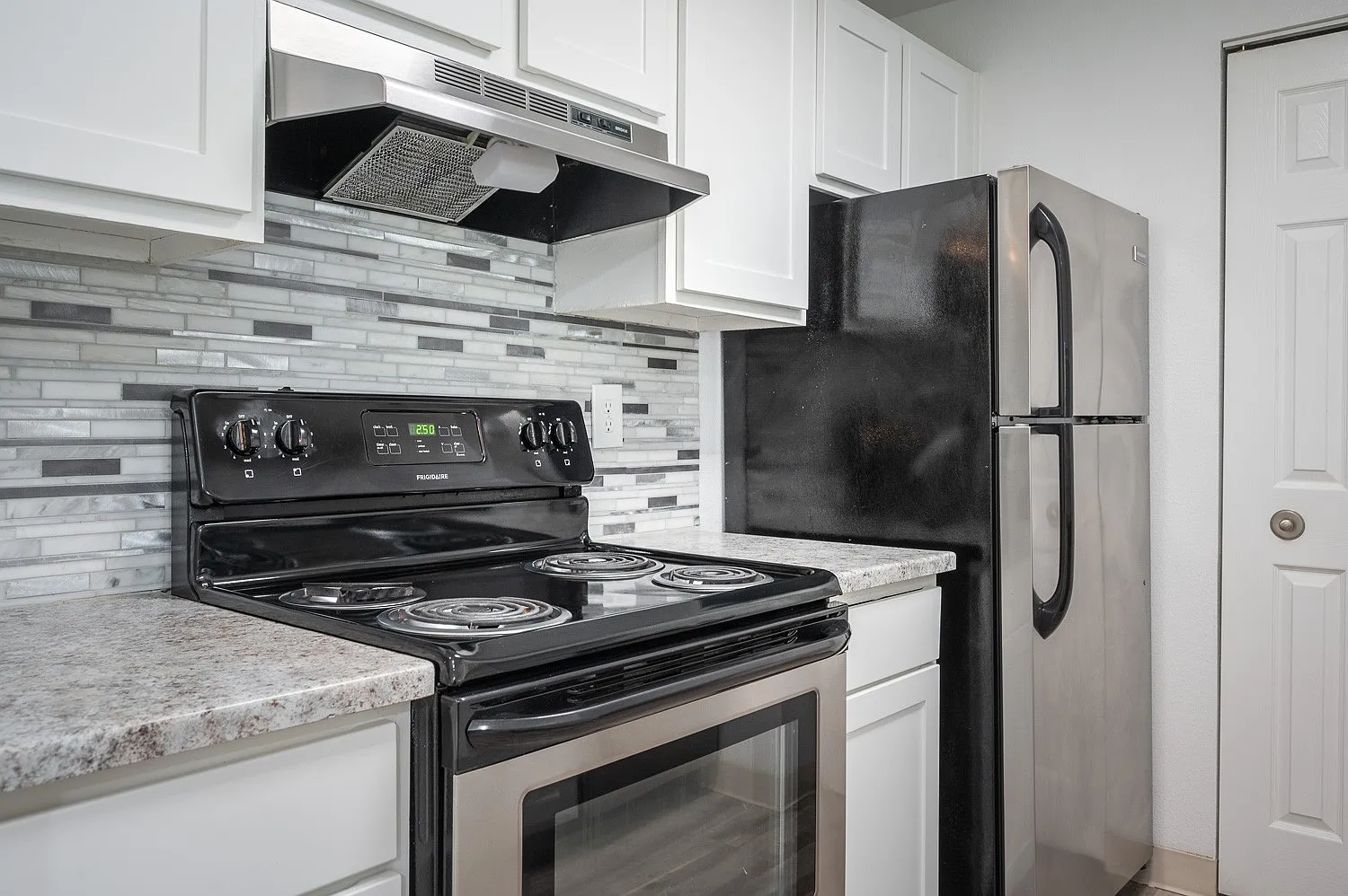 Riverwood Heights Apartments — Photo 1