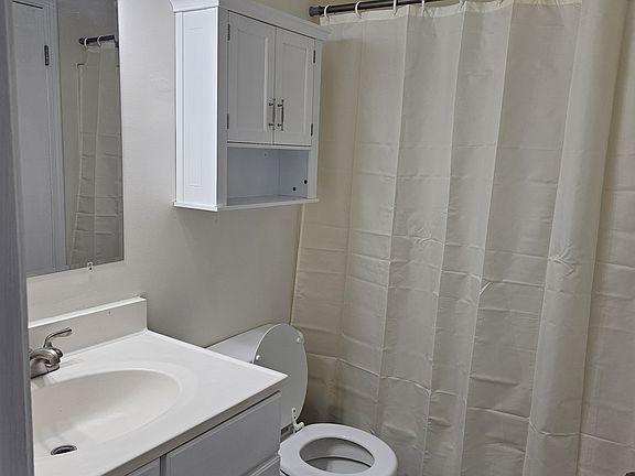 downstairs bathroom all new fixtures