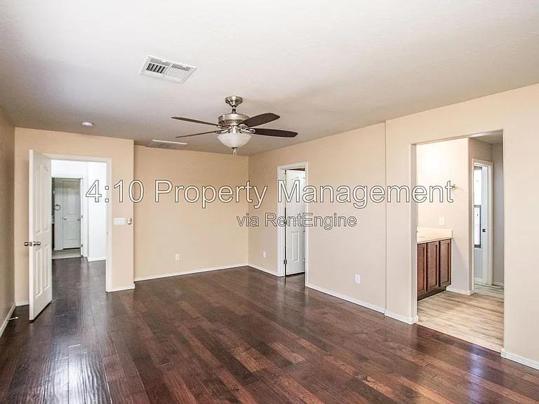 1161 E Boston St — Photo 24