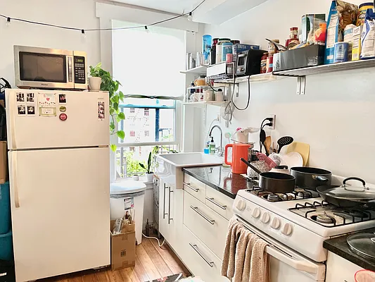 Rented by Douglas Elliman | media 10