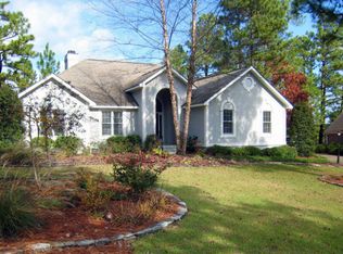 8 Sedgefield Ln, Pinehurst, NC 28374