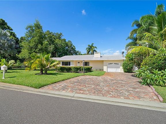 2nd image of 592 Cortez Ave