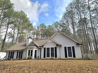 37 Jeb Stuart Dr, Newnan, GA 30265