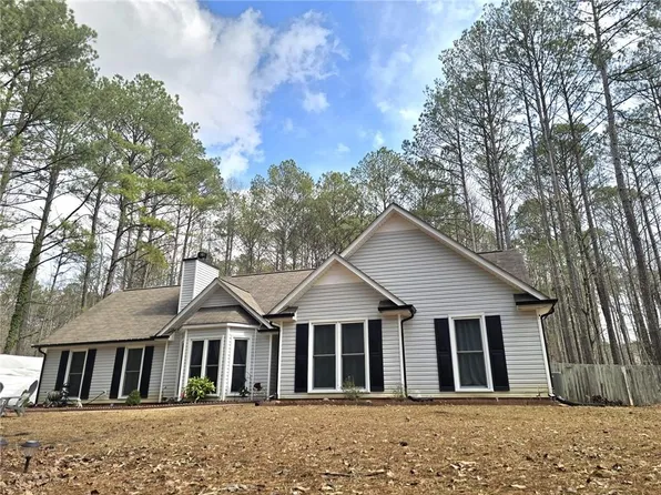 37 Jeb Stuart Dr, Newnan, GA 30265