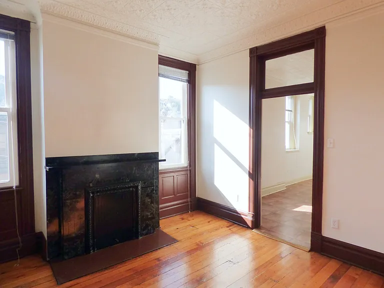 1607 Sarah St #3 — Photo 8