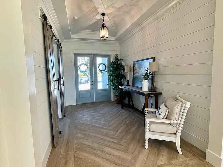 4836 SW Savage St — Photo 5