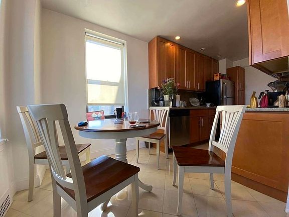 5th image of 161 W 16th St #19GG