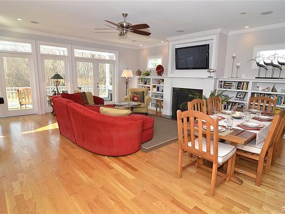 4th image of 4459 Midshipman Court SE
