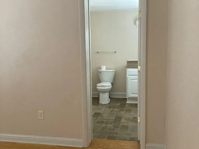 2808 Milford Ave — Photo 12