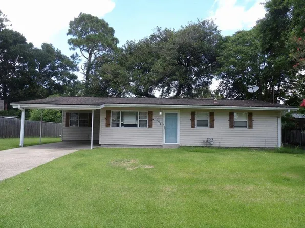 706 Guidry St, Berwick, LA 70342