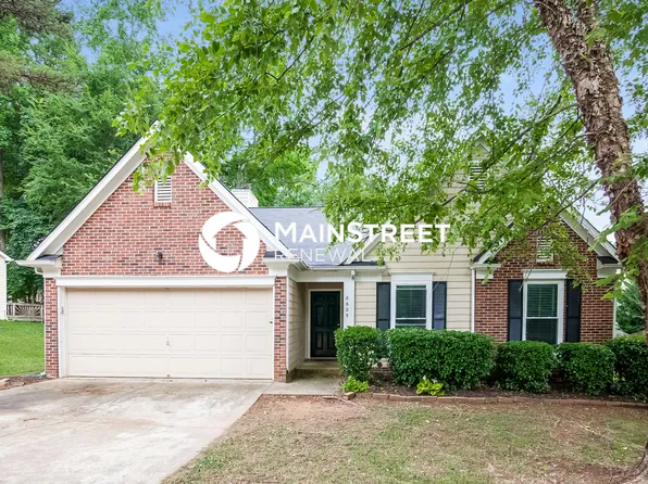 8625 Flowers Ct, Charlotte, NC 28215