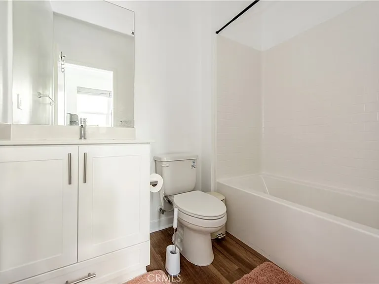 2208 Synergy — Photo 18