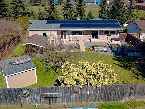 2nd image of 310 E Hillcrest Drive