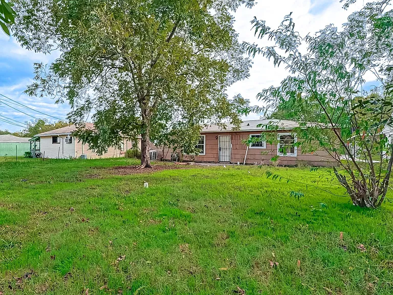 7946 Jutland Rd — Photo 3