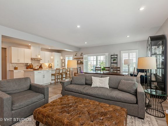 5th image of 160 Goldenrod Dr