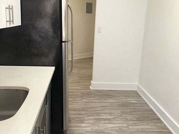 2nd image of 13261 Sanford Ave APT 1F