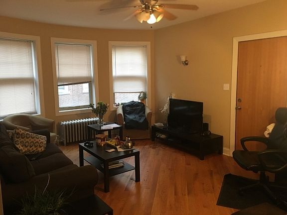 2nd image of 6178 N Wolcott Ave APT 3
