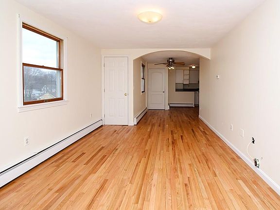 5th image of 70 Lynn St #3