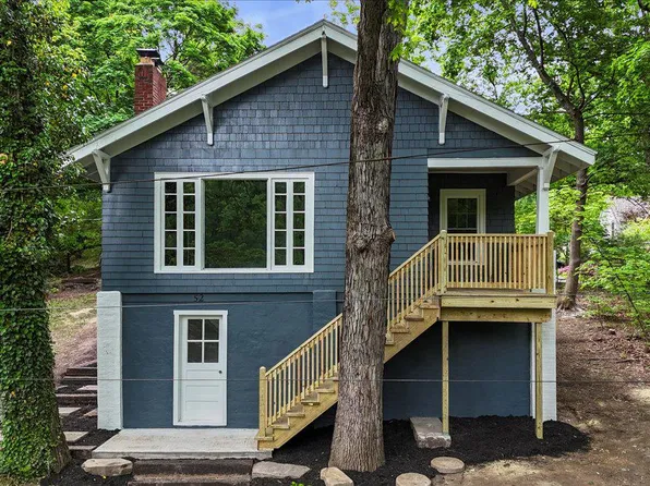52 Hageman St, Berkeley Springs, WV 25411
