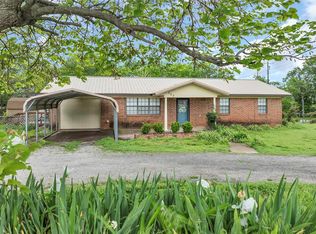 307 N Main St, Edmond, OK 73034