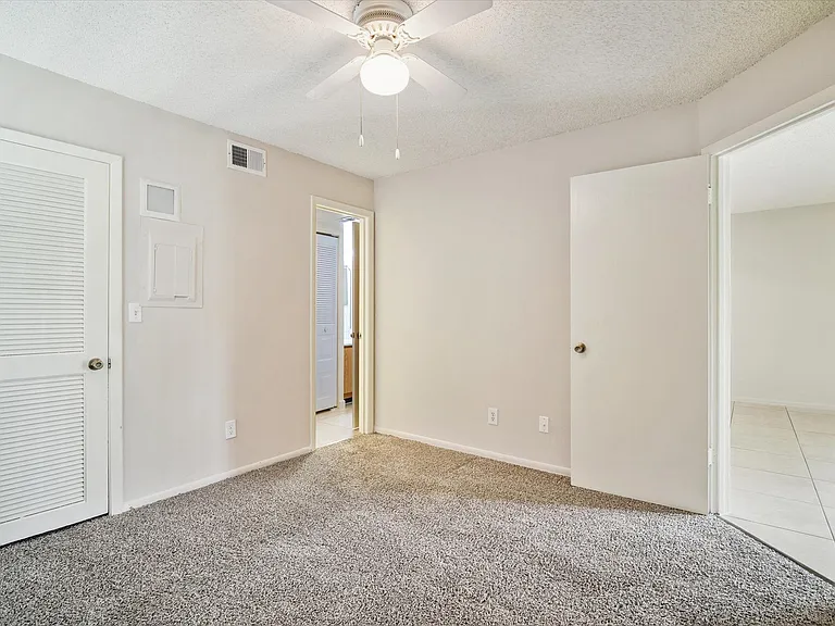 Latigo 27 — Photo 89
