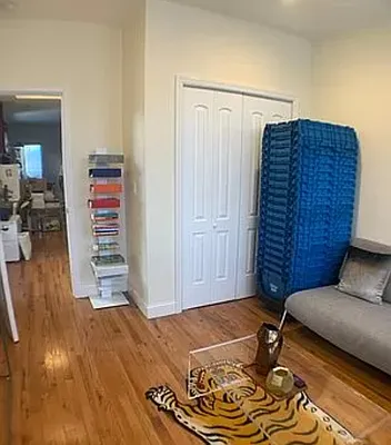 Rented by Capri Jet Realty Corp | media 8