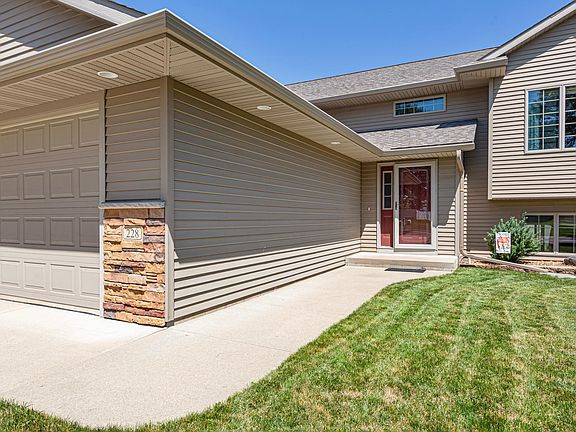 5th image of 228 Creekside Dr