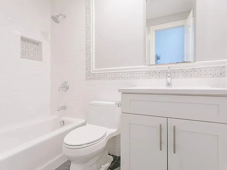 884 Madison St #3R — Photo 14