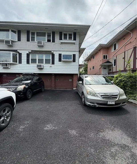 3 Annmarie Pl — Photo 1