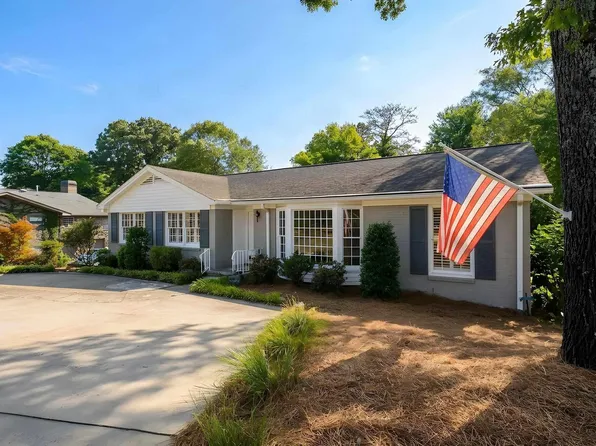 3109 Woodclift Cir, Birmingham, AL 35243