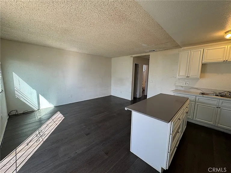 3751 Harvill Ln — Photo 4