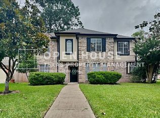 11942 Hillbrook Dr, Houston, TX 77070