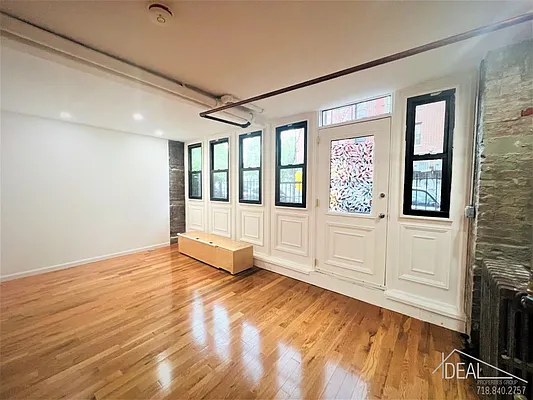 Rented by Ideal Properties Group | media 4