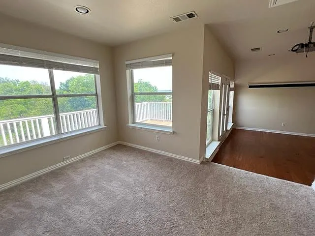 540 Highridge Dr — Photo 24