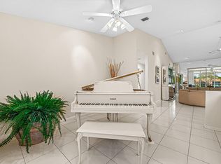 9709 Shadybrook Dr APT 202, Boynton Beach, FL 33437