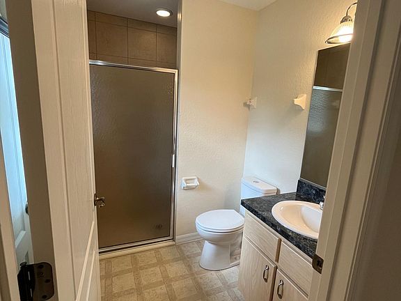 4th image of 22036 SW Beach Blvd