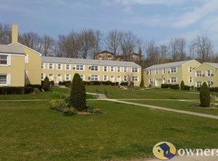 25110 71st Rd, Bellerose, NY 11426