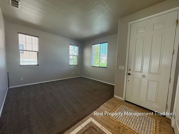 3rd image of 5764 Paddington Dr