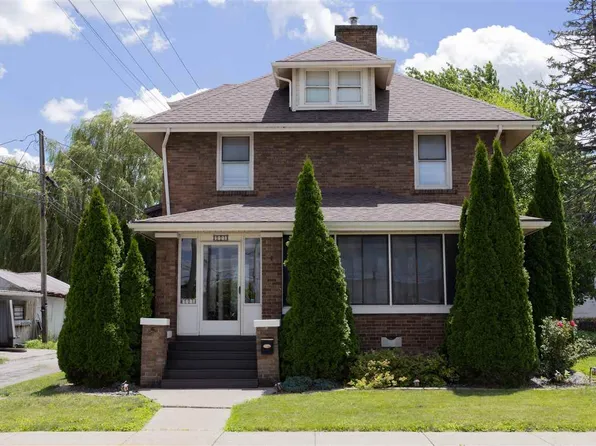 221 W South St, Winchester, IN 47394