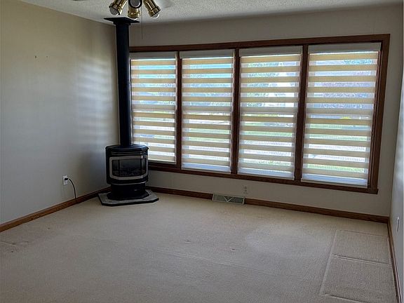 5th image of 4127 Sunnycrest Dr #40