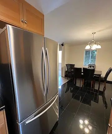 3rd image of 4521 Colbath Ave APT 104