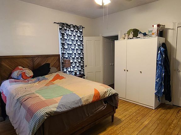 5th image of 1104 N Woodburn Ave
