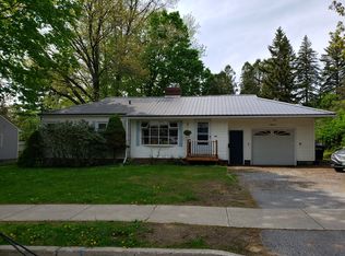 18 Drury Dr, ESSEX JUNCTION, VT 05452