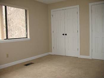 4th image of 172 Sunset Ridge Rd